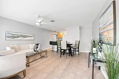 2610 NE 8th Avenue, Pompano Beach, FL 33064 - Photo 2