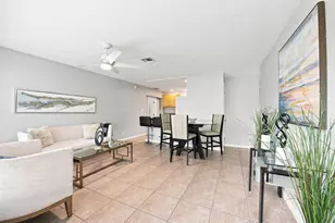 2610 NE 8th Ave, Pompano Beach, FL 33064 - Photo 2