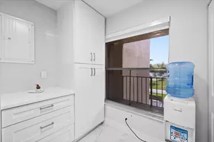 4570 NW 18th Ave, Deerfield Beach, FL 33064 - Photo 12