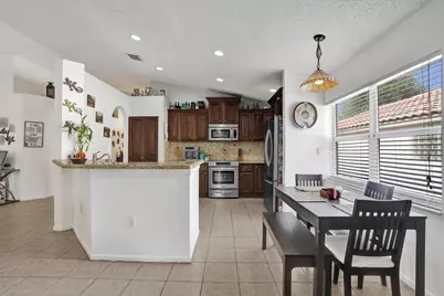 7572 Parkside Lane, Margate, FL 33063 - Photo 12