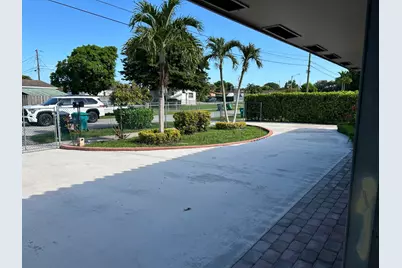 4900 SW 103rd Place #1, Miami, FL 33165 - Photo 4