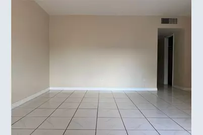 4928 Hollywood Boulevard #10, Hollywood, FL 33021 - Photo 1