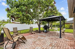 265 SW Dalton Cir, Port Saint Lucie, FL 34953 - Photo 18