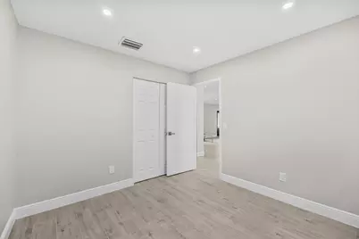 265 SW Dalton Circle, Port Saint Lucie, FL 34953 - Photo 16