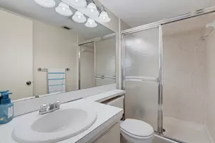 331 Knotty Pine Cir, Greenacres, FL 33463 - Photo 10