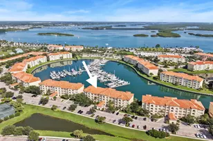 16 Harbour Isle Dr W, Fort Pierce, FL 34949 - Photo 2