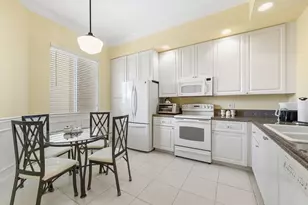 16 Harbour Isle Dr W, Fort Pierce, FL 34949 - Photo 8