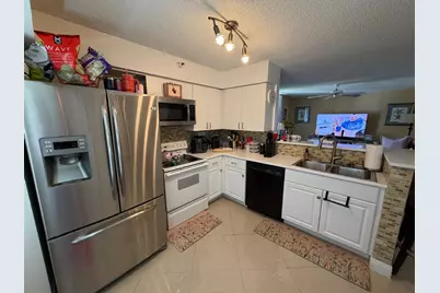 123 Yacht Club Way #111, Hypoluxo, FL 33462 - Photo 8