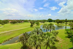 3980 Oaks Clubhouse Dr, Pompano Beach, FL 33069 - Photo 18