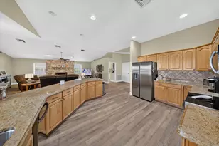 3601 Cottonwood Dr, Fort Pierce, FL 34981 - Photo 20