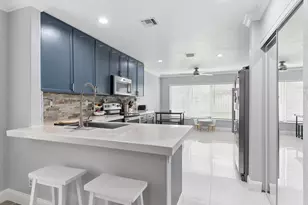 4176 Torres Cir, West Palm Beach, FL 33409 - Photo 8