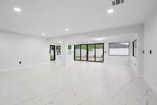 360 Saturn Ave, Tequesta, FL 33469 - Photo 8