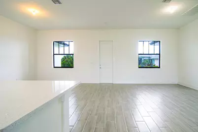 15633 Lakeland Circle, Port Charlotte, FL 33981 - Photo 6