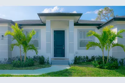 15061 Brainbridge Circle, Port Charlotte, FL 33981 - Photo 2