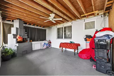 149 Cayman Drive, Palm Springs, FL 33461 - Photo 16
