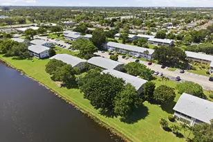 489 Tilford W, Deerfield Beach, FL 33442 - Photo 46