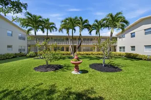 489 Tilford W, Deerfield Beach, FL 33442 - Photo 2