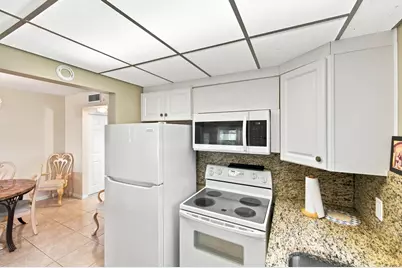 489 Tilford W, Deerfield Beach, FL 33442 - Photo 20