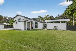 13071 Flamingo Terrace, Palm Beach Gardens, FL 33410 - Photo 2