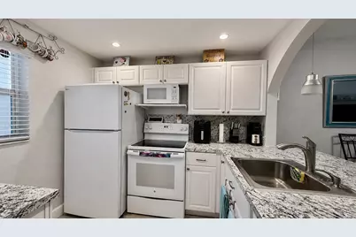 9480 Poinciana Place #201, Davie, FL 33324 - Photo 2