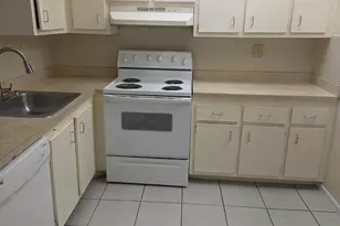 1820 N 81st Ave, North Lauderdale, FL 33068 - Photo 18