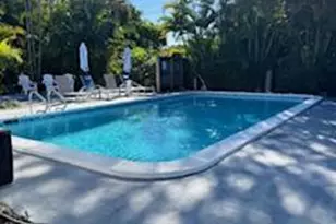 3670 NE 6th Ave, Oakland Park, FL 33334 - Photo 8