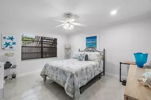 34 Stratford Ln W, Boynton Beach, FL 33436 - Photo 12