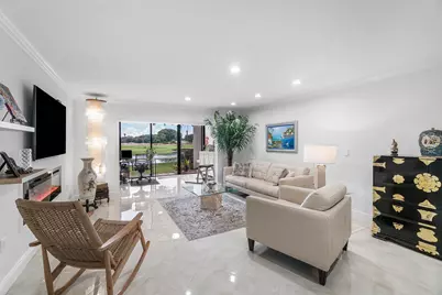34 Stratford Lane W #C, Boynton Beach, FL 33436 - Photo 8