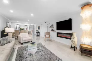 34 Stratford Ln W, Boynton Beach, FL 33436 - Photo 10