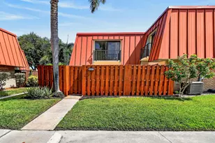 3157 Meridian Way S, Palm Beach Gardens, FL 33410 - Photo 2