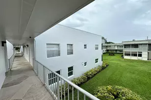 811 Flanders Q, Delray Beach, FL 33484 - Photo 4