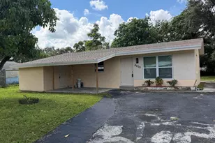 6200 SW 41st Pl, Davie, FL 33314 - Photo 2
