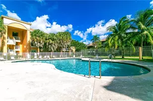 6900 SW 39th St, Davie, FL 33314 - Photo 4