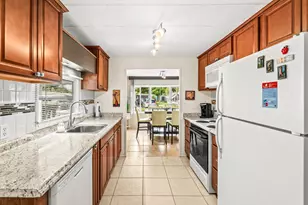 8350 E Club Rd, Boca Raton, FL 33433 - Photo 8