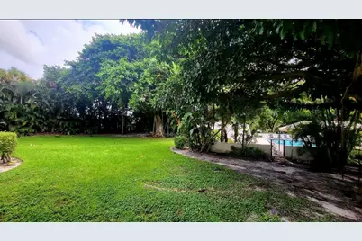 1723 Embassy Drive #103, West Palm Beach, FL 33401 - Photo 16