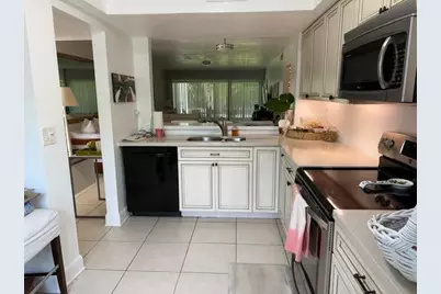 1723 Embassy Drive #103, West Palm Beach, FL 33401 - Photo 6
