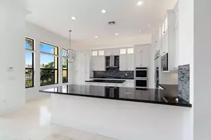 8151 Lost Creek Ln, Delray Beach, FL 33446 - Photo 10