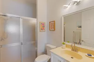 428 Cresta Cir, West Palm Beach, FL 33413 - Photo 16