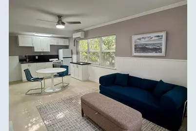 220 Washingtonia Avenue #E, Lauderdale by the Sea, FL 33308 - Photo 2