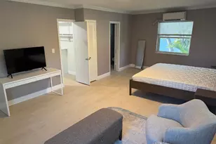 220 Washingtonia Ave, Lauderdale by the Sea, FL 33308 - Photo 6