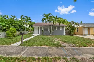 811 32nd St, West Palm Beach, FL 33407 - Photo 1