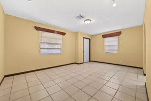 811 32nd St, West Palm Beach, FL 33407 - Photo 4