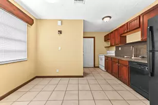 811 32nd St, West Palm Beach, FL 33407 - Photo 8