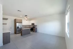 405 NE 35th Ct, Oakland Park, FL 33334 - Photo 4