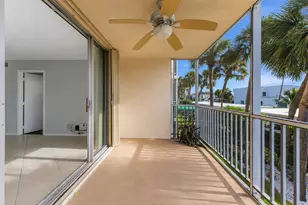 931 Gardenia Dr, Delray Beach, FL 33483 - Photo 22