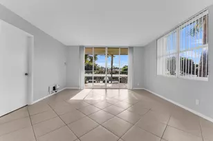 931 Gardenia Dr, Delray Beach, FL 33483 - Photo 18