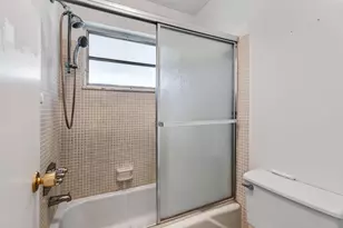 1057 E Circle Terrace, Delray Beach, FL 33445 - Photo 10