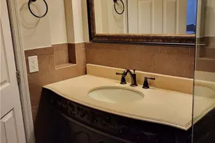 780 NE 199th St, Miami, FL 33179 - Photo 16