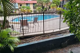 780 NE 199th St, Miami, FL 33179 - Photo 22