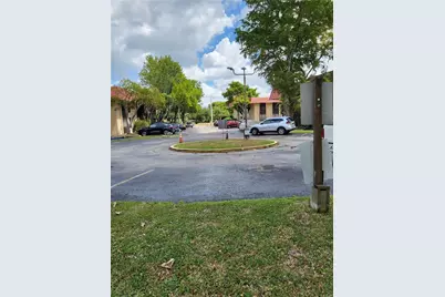 780 NE 199th Street #101E, Miami, FL 33179 - Photo 24
